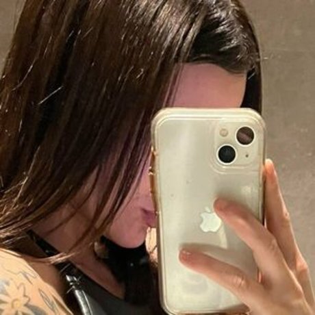 Foto di nudo di fuga di OnlyFans di Mistresszoenoir