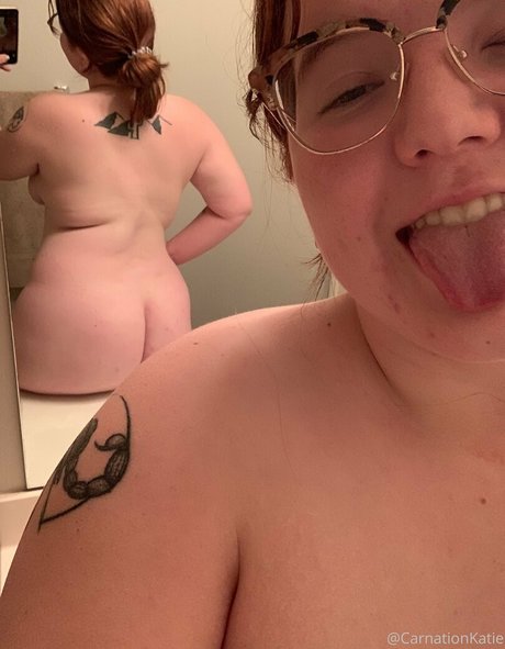 Foto di nudo di fuga di OnlyFans di Carnationkatie