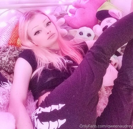 Foto di nudo di fuga di OnlyFans di Qweenaudrey