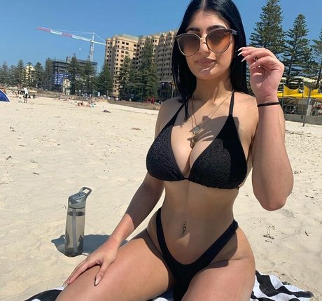 Busty Indian