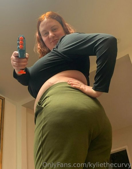 Foto di nudo di fuga di OnlyFans di Kyliethecurvy