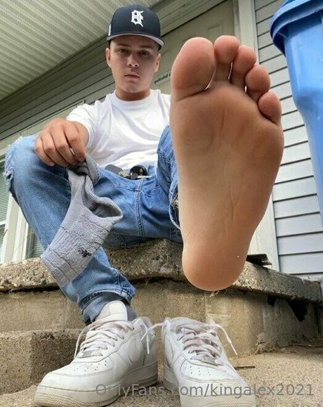 Foto di nudo di fuga di OnlyFans di Kingalex2021