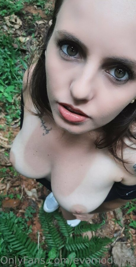 Foto di nudo di fuga di OnlyFans di Evamoderninha