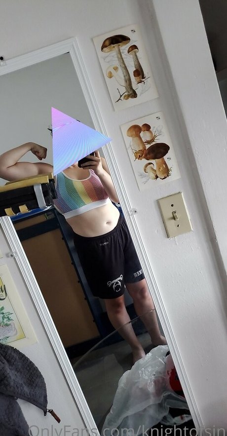 Foto di nudo di fuga di OnlyFans di Knightofsin