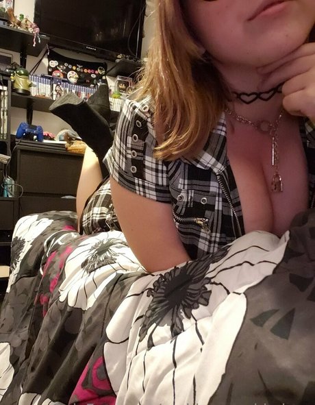 Foto di nudo di fuga di OnlyFans di Goddessmaddydove