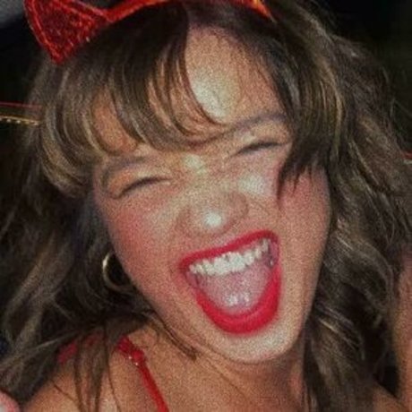 Peyton Elizabeth Lee