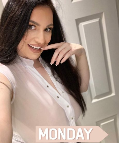 Foto di nudo di fuga di OnlyFans di Jasminejamesx