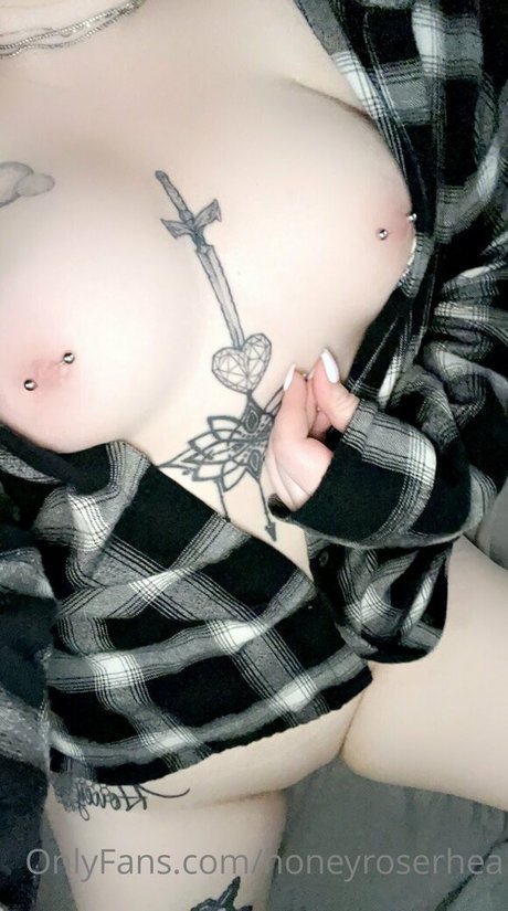 Foto di nudo di fuga di OnlyFans di Honeyroserhea