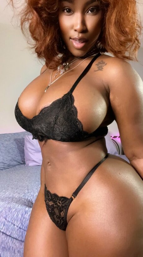 Foto di nudo di fuga di OnlyFans di Msbutterworths