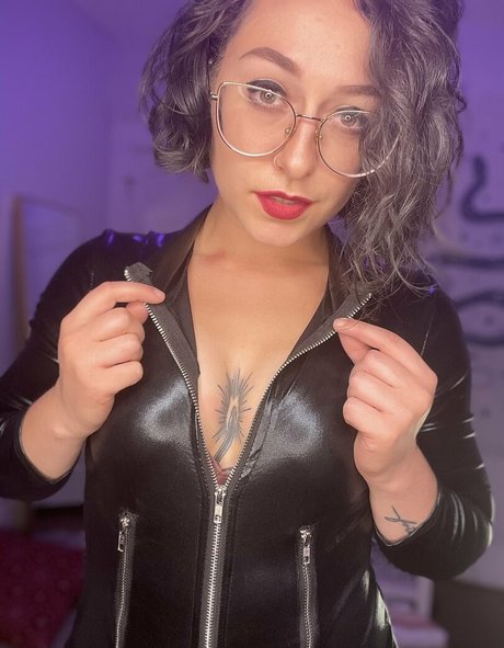 Foto di nudo di fuga di OnlyFans di Freesaradoesscience