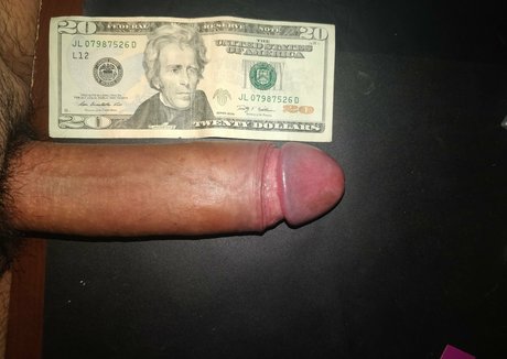 Foto di nudo di fuga di OnlyFans di Ariesuncut