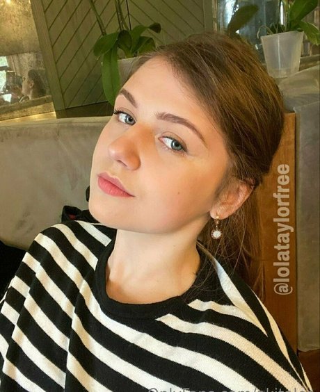 Foto di nudo di fuga di OnlyFans di Akitalea