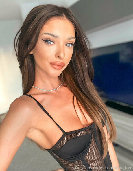 Foto di nudo di fuga di OnlyFans di Luakathiaaafree