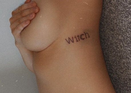 Foto di nudo di fuga di OnlyFans di Aradiaxfiento