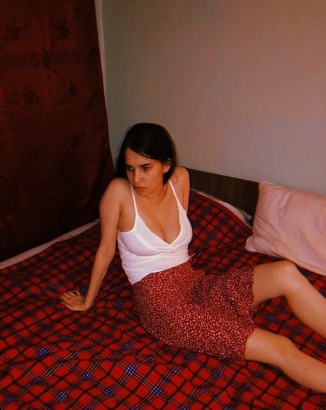 Foto di nudo di fuga di OnlyFans di Kamilla Karieva