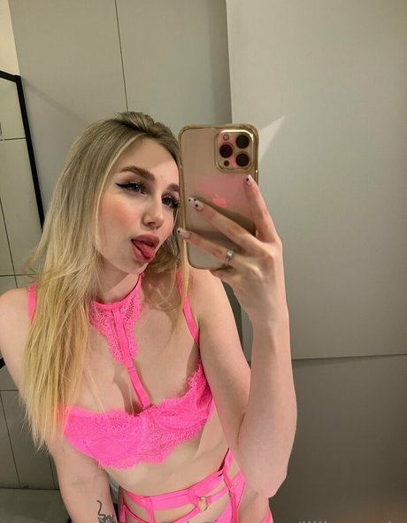 Foto di nudo di fuga di OnlyFans di Lillluuuvip