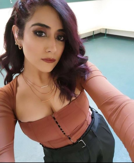 Jonita Gandhi
