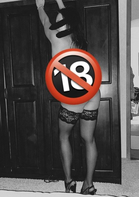 Foto di nudo di fuga di OnlyFans di Zlatash