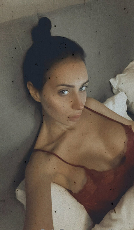 Foto di nudo di fuga di OnlyFans di Alliciya