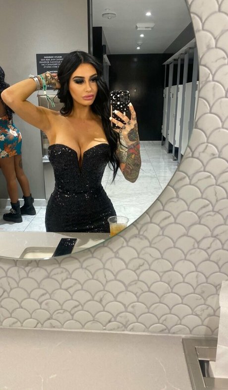 Foto di nudo di fuga di OnlyFans di Milan Alexandrea