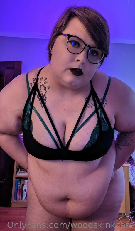 Foto di nudo di fuga di OnlyFans di Woodskinkcafe