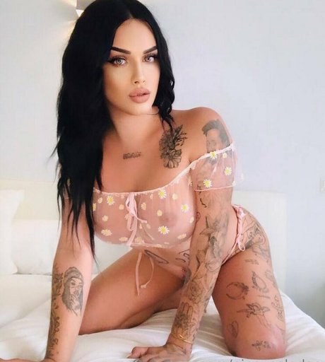 Foto di nudo di fuga di OnlyFans di Pinacoladaa