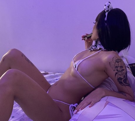 Foto di nudo di fuga di OnlyFans di Asttaroth