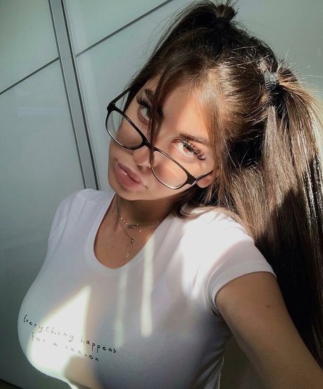 Foto di nudo di fuga di OnlyFans di Romi