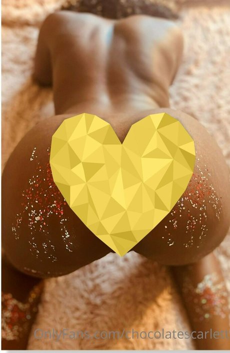Foto di nudo di fuga di OnlyFans di Chocolatescarlett