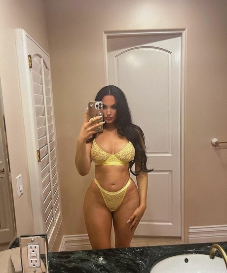 Foto di nudo di fuga di OnlyFans di Natalie Halcro