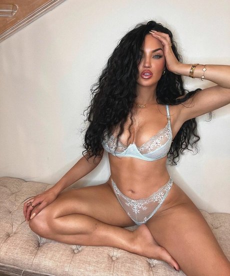 Foto di nudo di fuga di OnlyFans di Natalie Halcro
