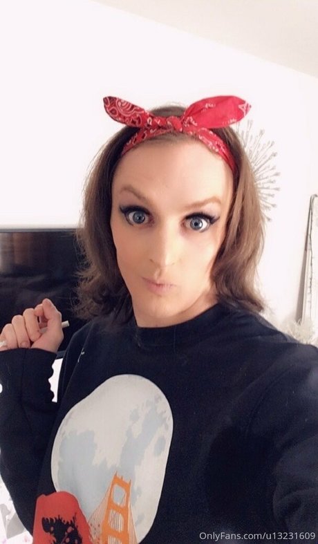 Foto di nudo di fuga di OnlyFans di Itszoestarr