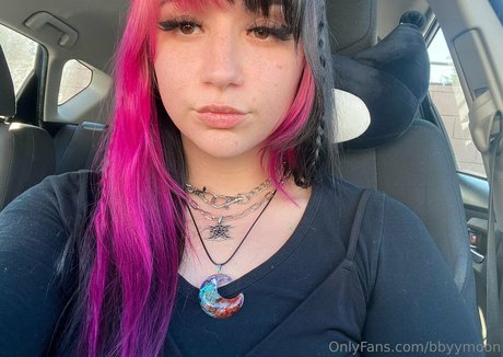 Foto di nudo di fuga di OnlyFans di Bbyymoon