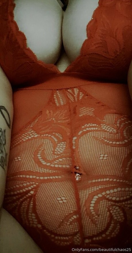 Foto di nudo di fuga di OnlyFans di Beautifulchaos25