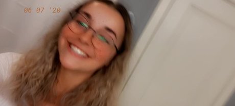 Foto di nudo di fuga di OnlyFans di Pixiepie123