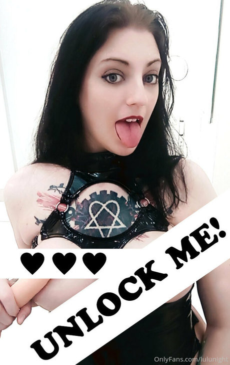 Foto di nudo di fuga di OnlyFans di Lulunight