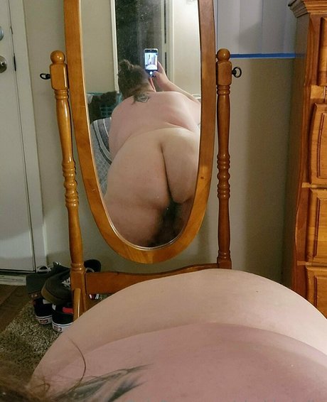 Foto di nudo di fuga di OnlyFans di Chubbytulip