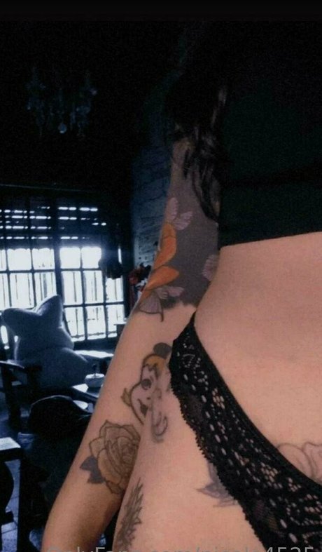 Foto di nudo di fuga di OnlyFans di Conejani28