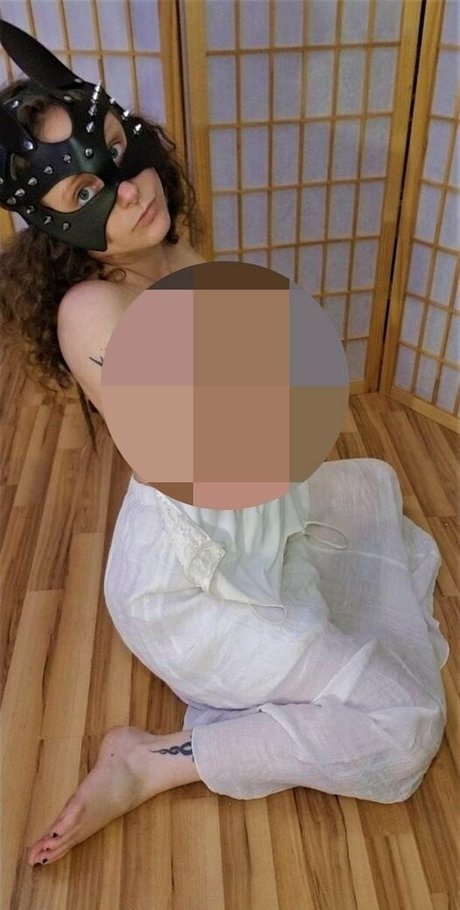 Foto di nudo di fuga di OnlyFans di Freecryptika