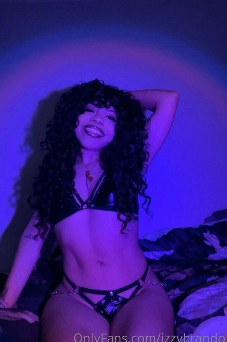 Foto di nudo di fuga di OnlyFans di Izzykento