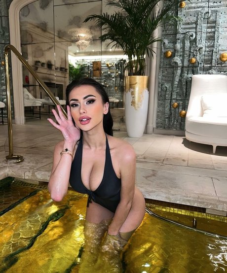 Foto di nudo di fuga di OnlyFans di Lucrezia De Lellis