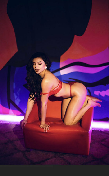 Foto di nudo di fuga di OnlyFans di Toosexyashley