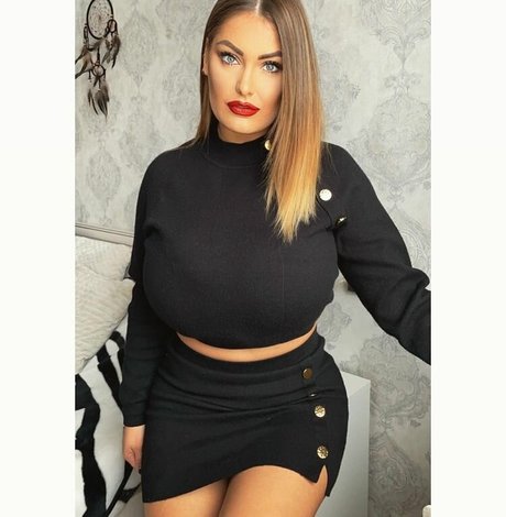 Foto di nudo di fuga di OnlyFans di Agne Agnieska