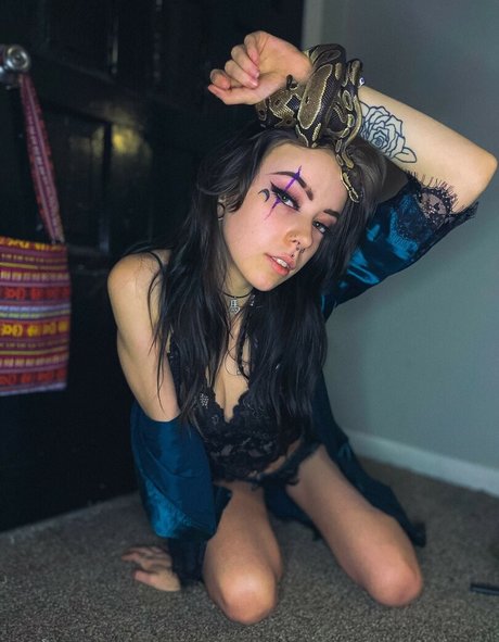Midnight_rav3n