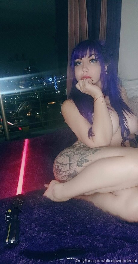 Foto di nudo di fuga di OnlyFans di Aliceinwondercat