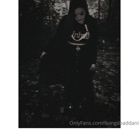 Livingdeaddani