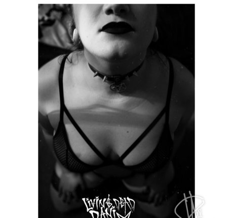 Livingdeaddani