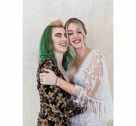 Danikaxix