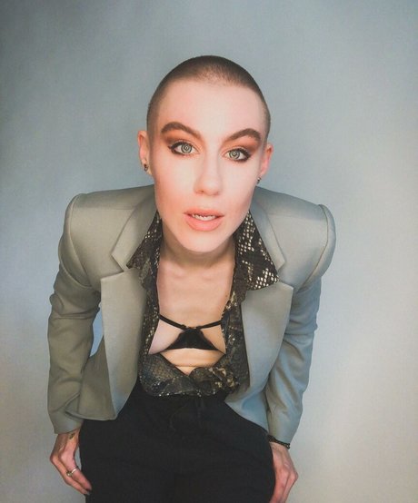 Danikaxix