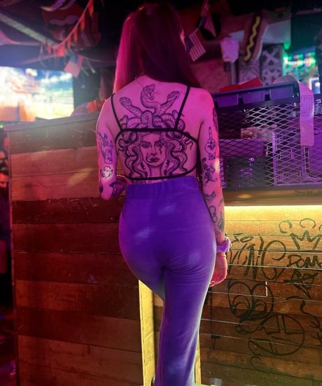 Xonicolavictoria